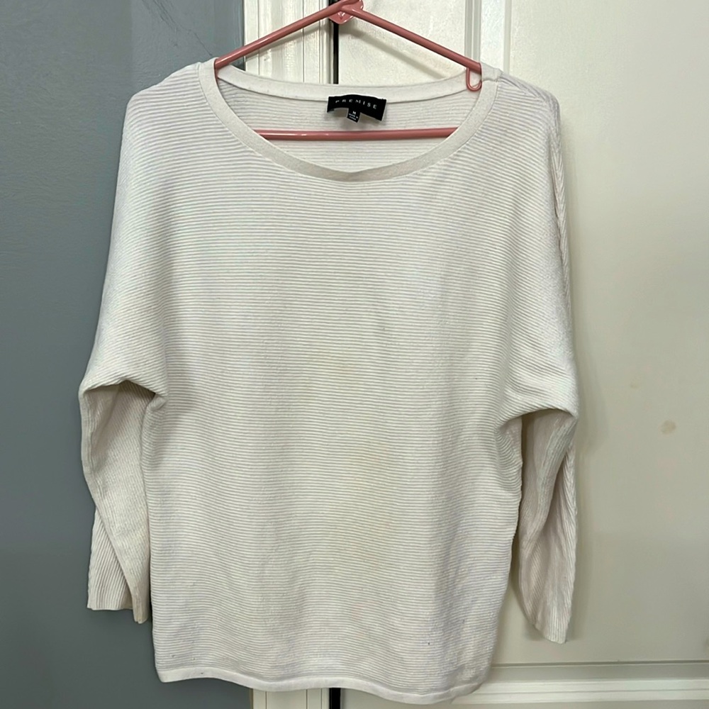 Beautiful white sweater barely been worn (M)